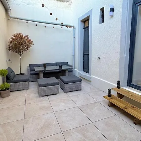 T2 Design Terrasse, Climatisé, Netflix * Mulhouse